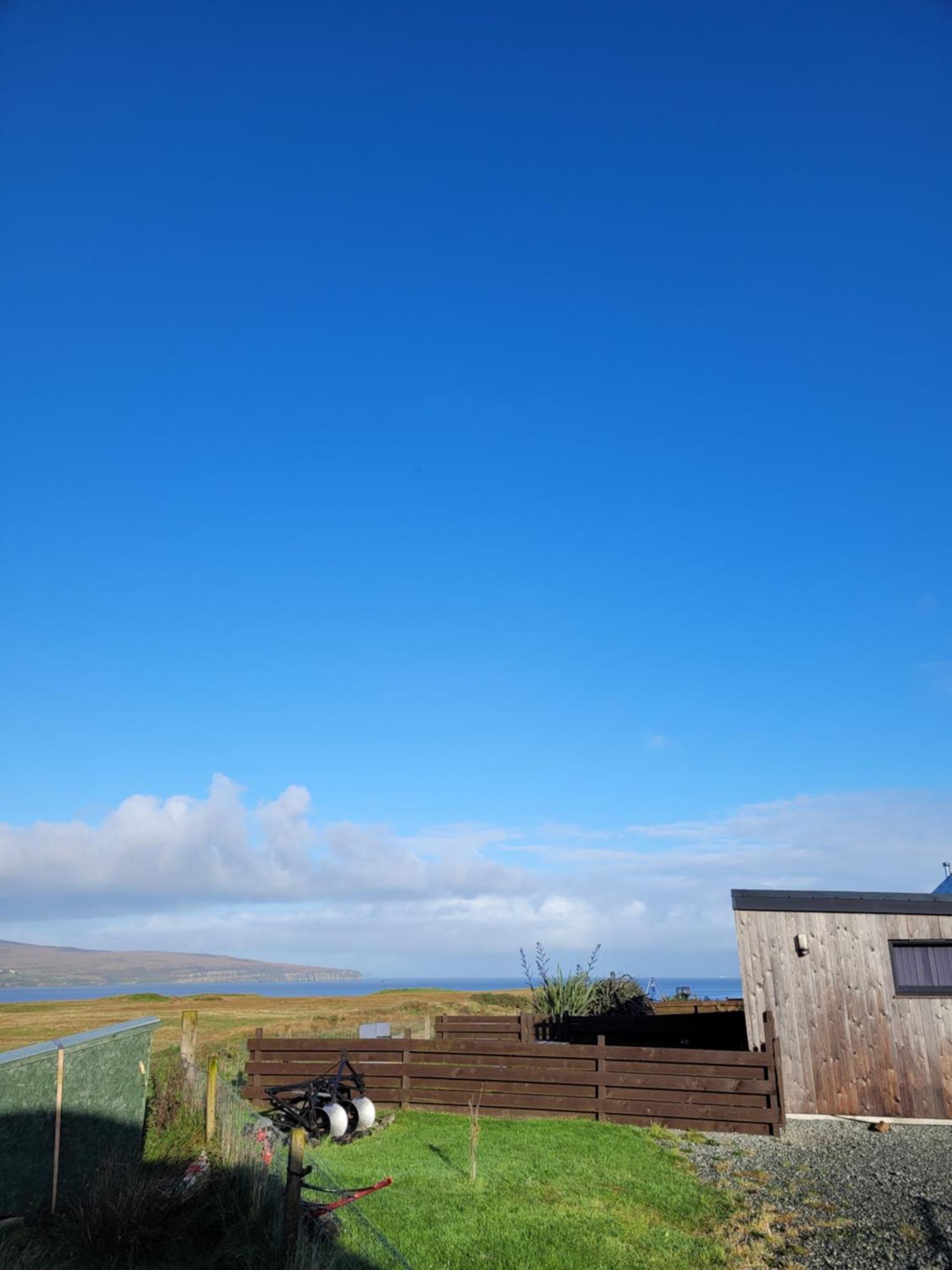 Lampay Chalets ダンヴェガン エクステリア 写真